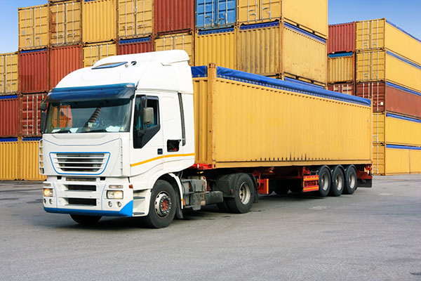 Provide daily necessities and medical equipment for crew members
